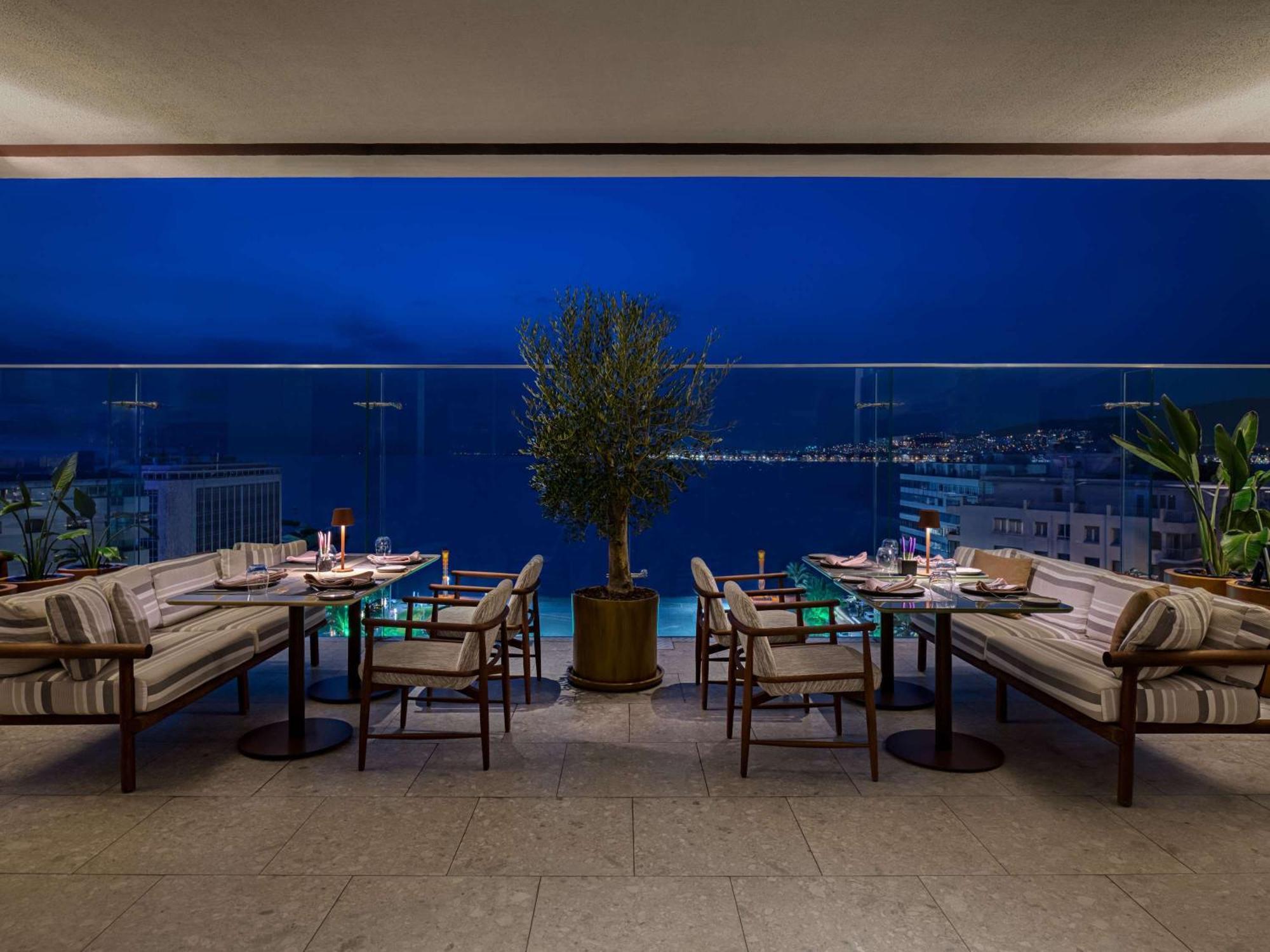 Swissotel Buyuk Efes 5* Измир