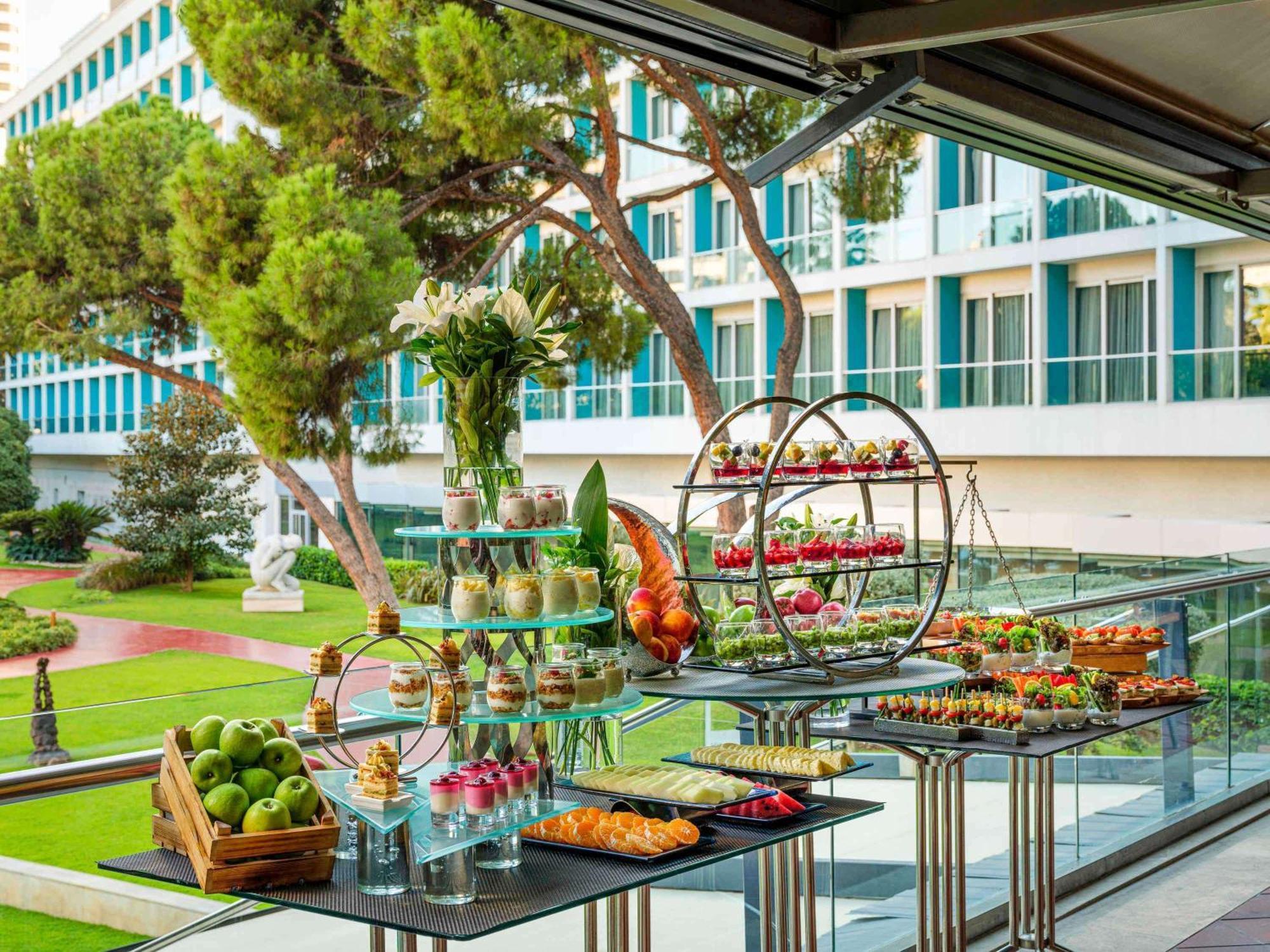 Swissotel Buyuk Efes 5* Измир