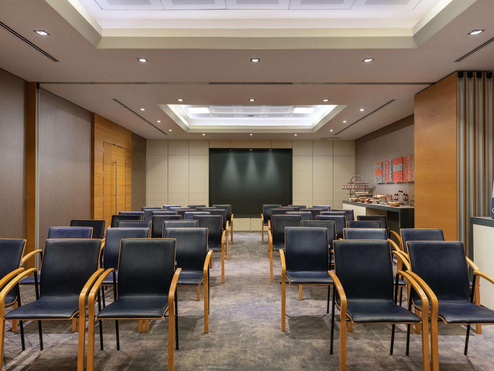 Swissotel Buyuk Efes Отель